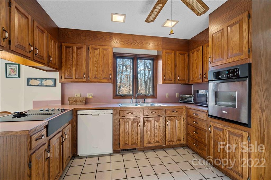 134 Sweetbriar Lane