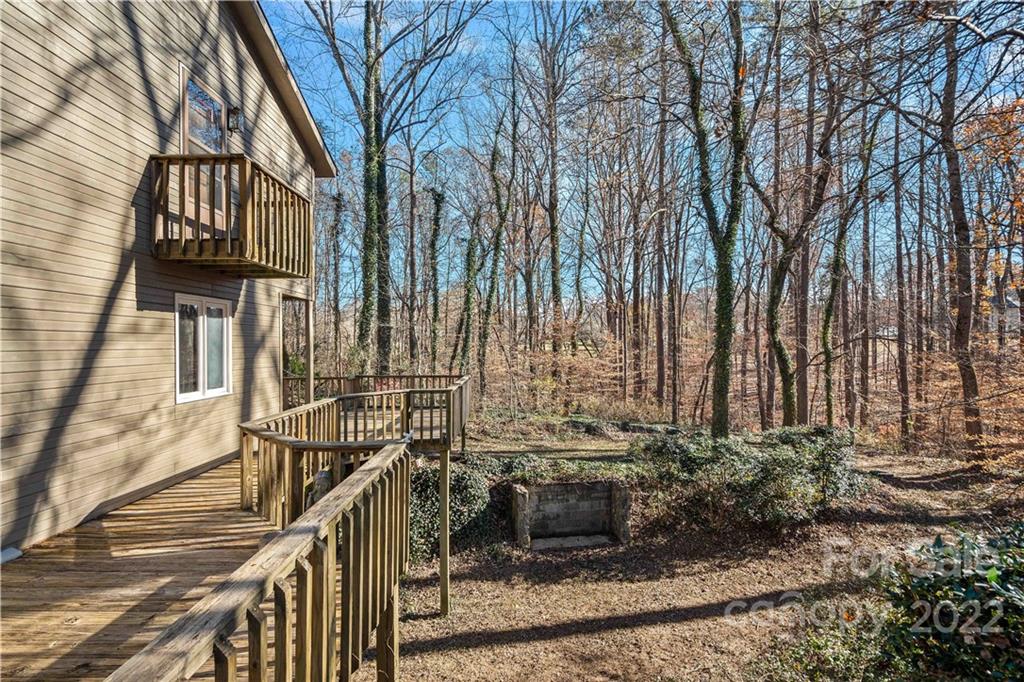 134 Sweetbriar Lane