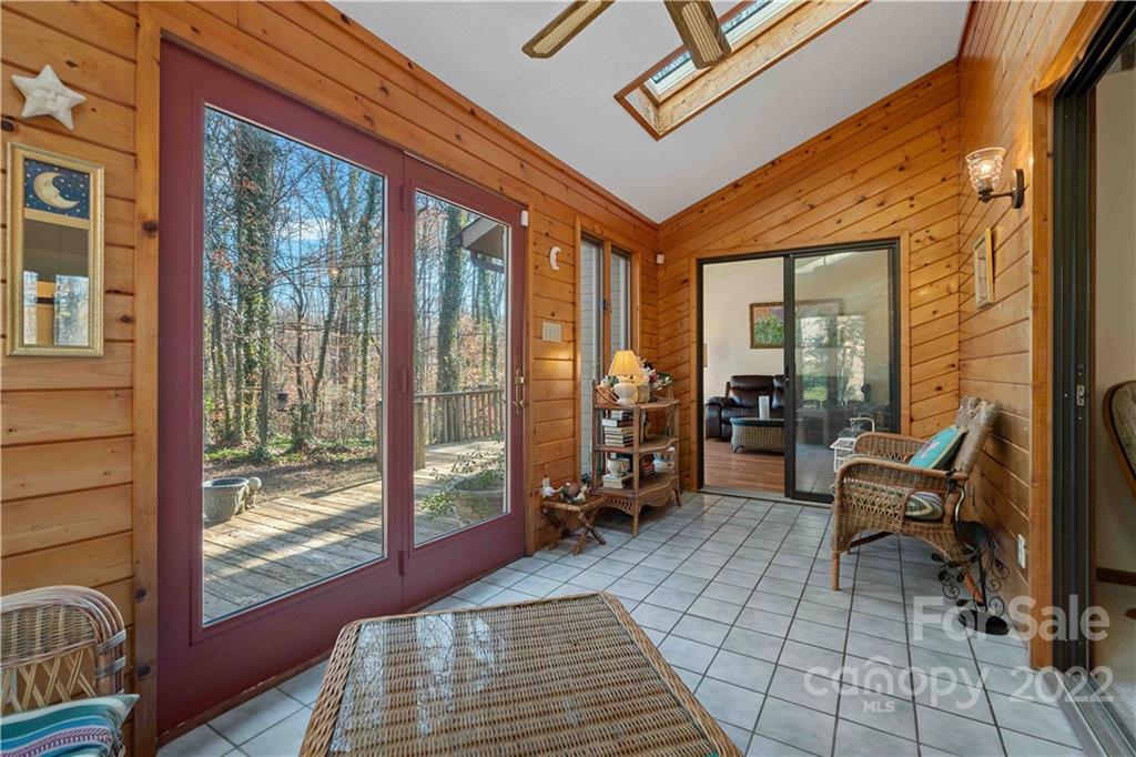 134 Sweetbriar Lane
