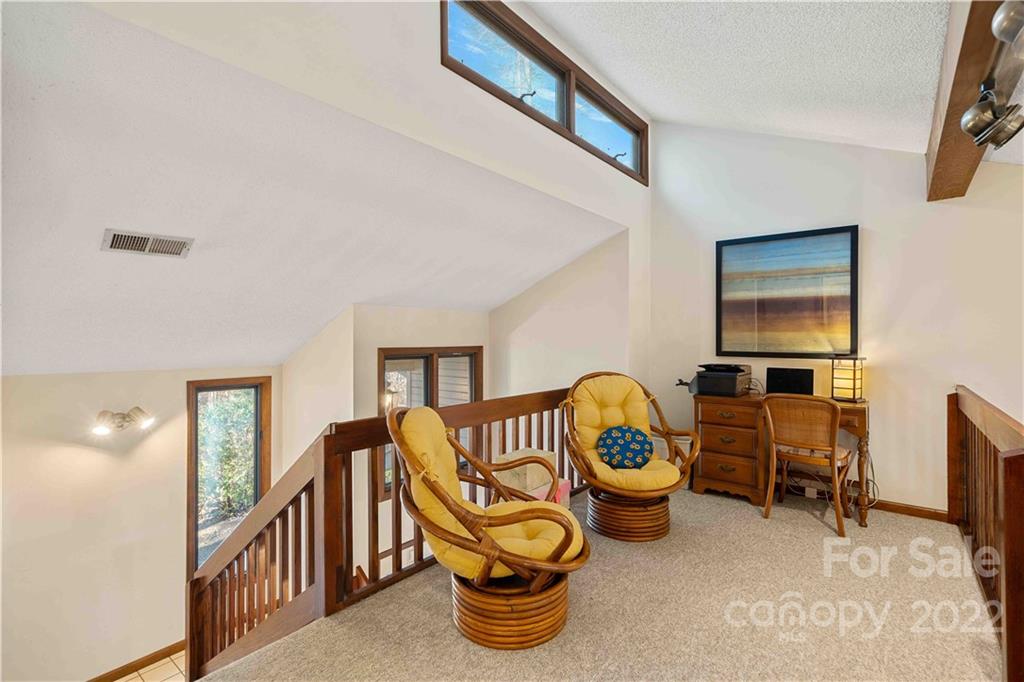 134 Sweetbriar Lane