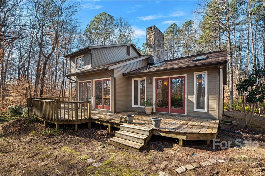 134 Sweetbriar Lane