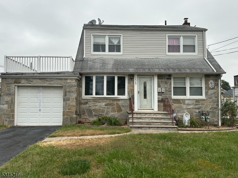 2549 Allen Ave