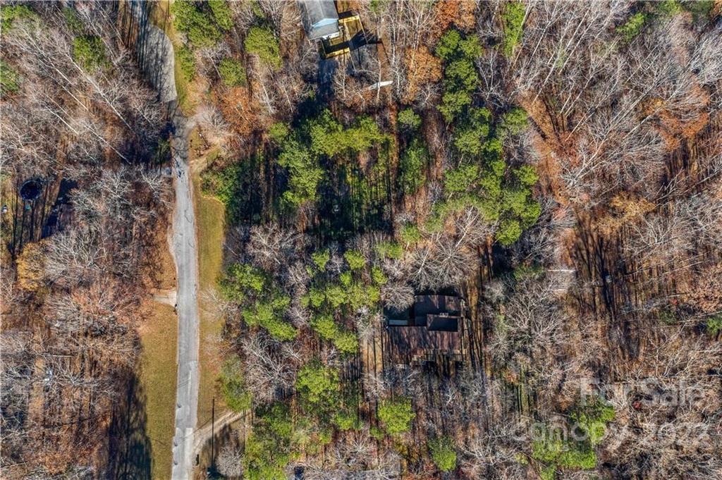 140 Sweetbriar Lane