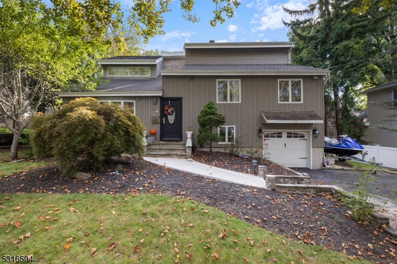 316 Spencer Pl