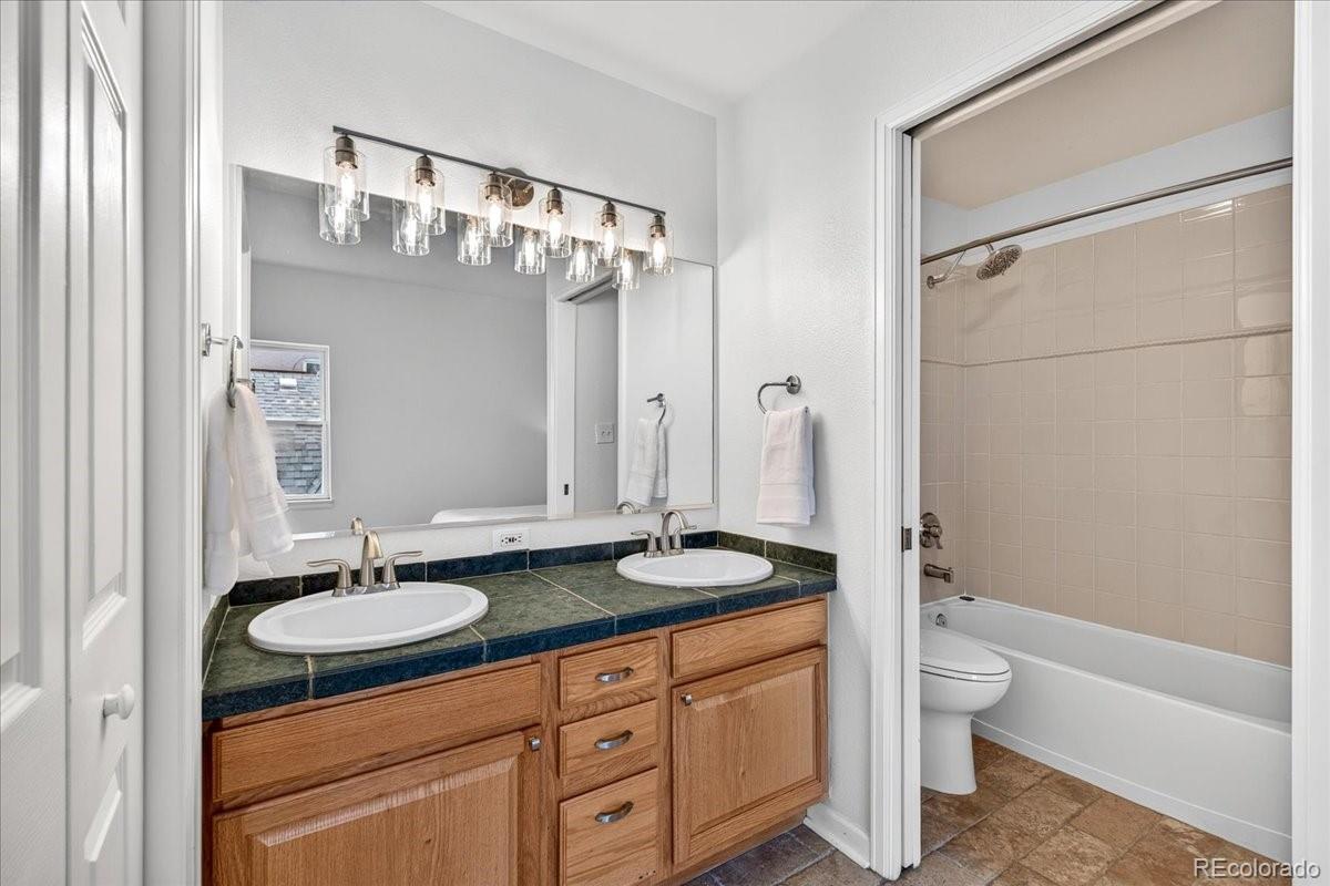 1780 N Washington Street Unit: 202