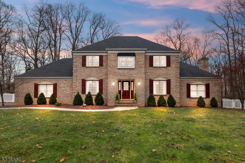8 Timber Ridge Dr