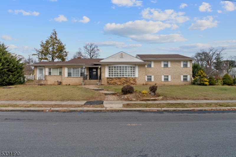 635 Irvington Ave