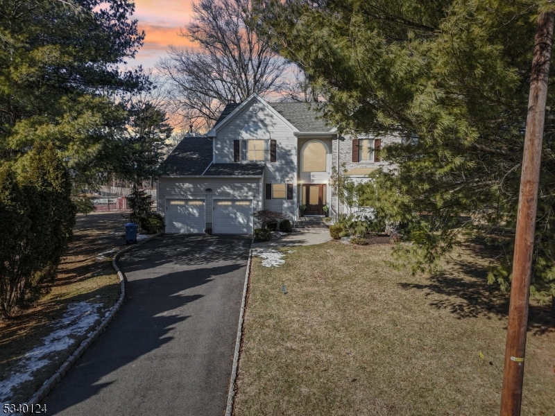 105 Hayes Ave