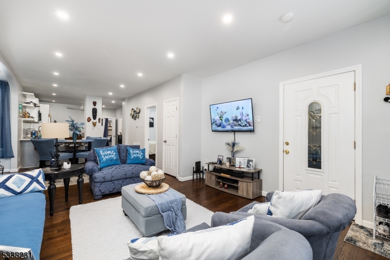244 Franklin St