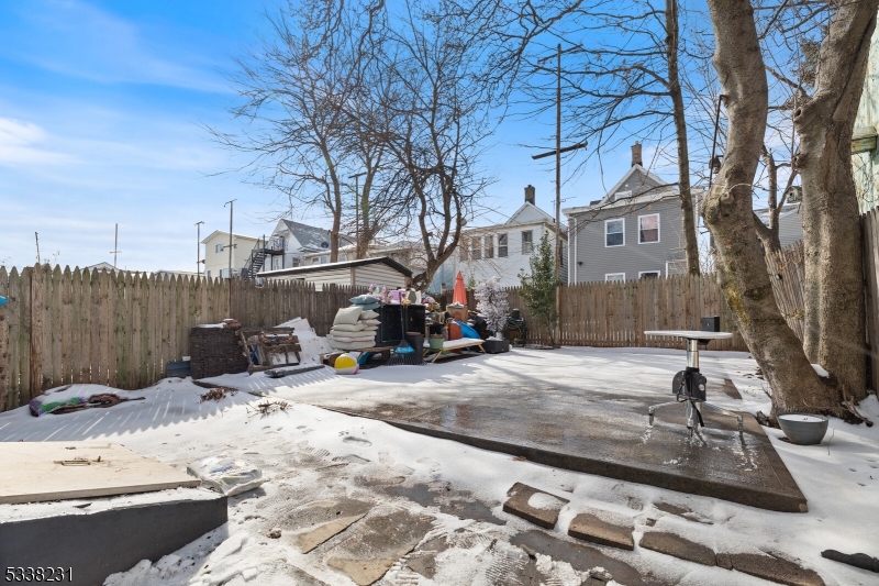 244 Franklin St