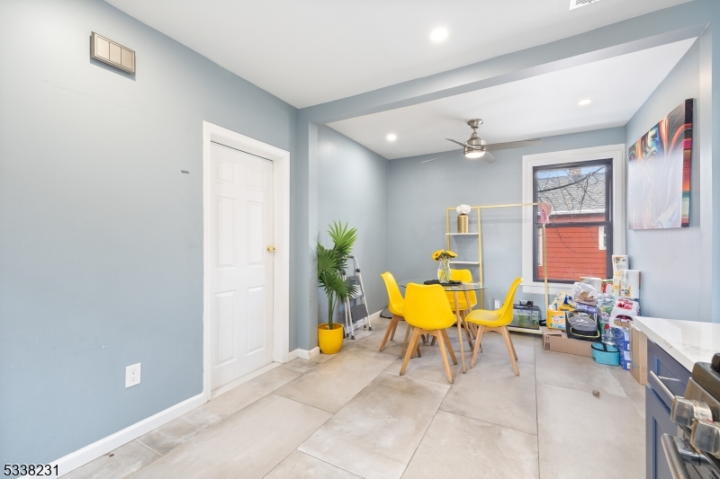 244 Franklin St