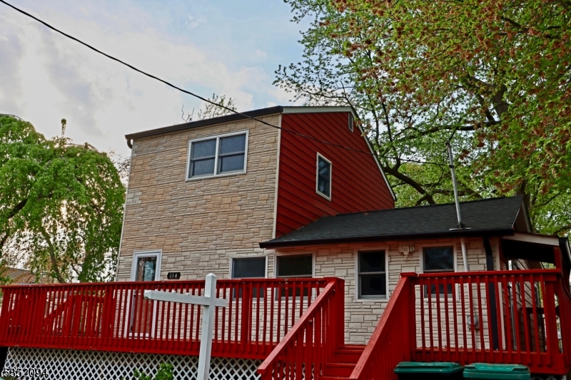 114 Pine Island Ter