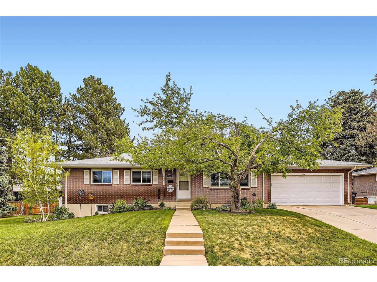7901 E Kenyon Dr