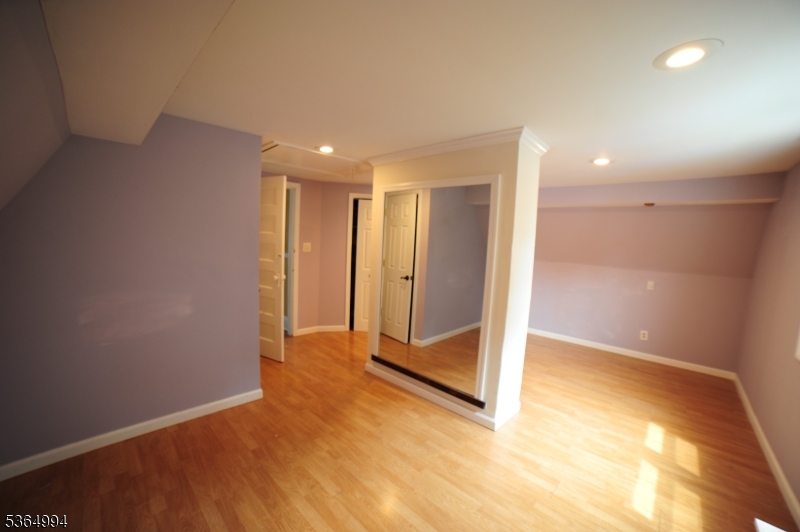 50 Quinby Pl