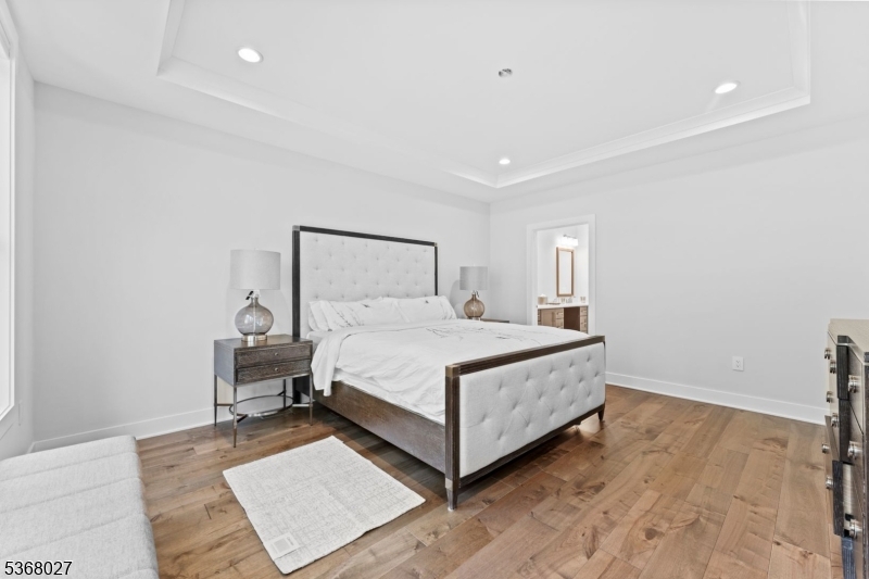 28 Peacock Ln 28