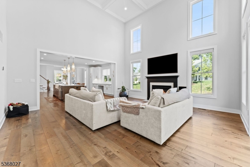 28 Peacock Ln 28