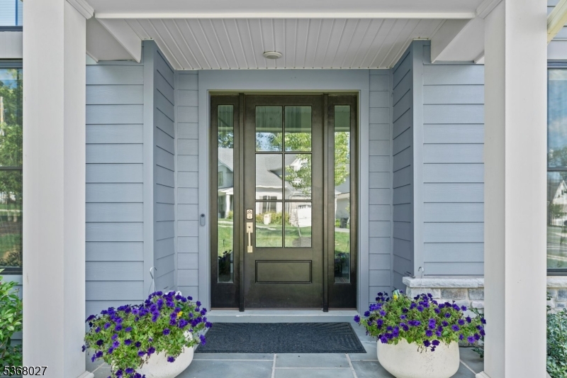 28 Peacock Ln 28
