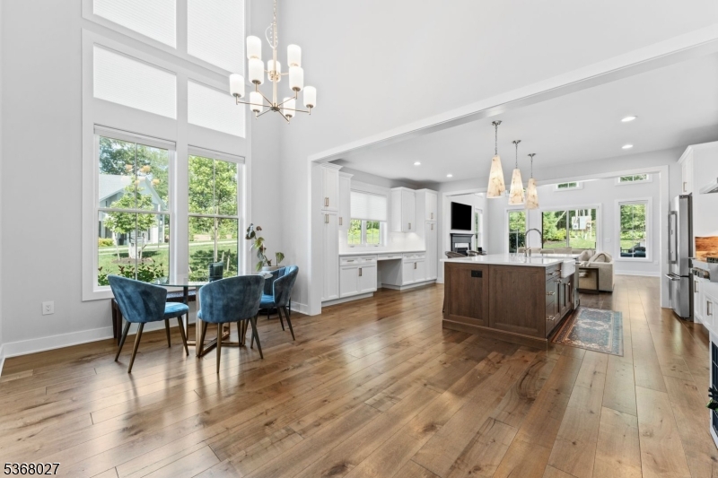 28 Peacock Ln 28