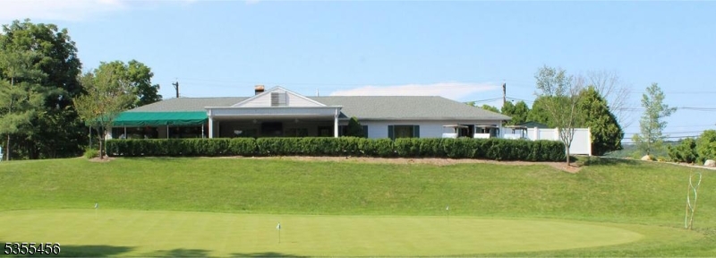 8 MOUNTAINSIDE DRIVE