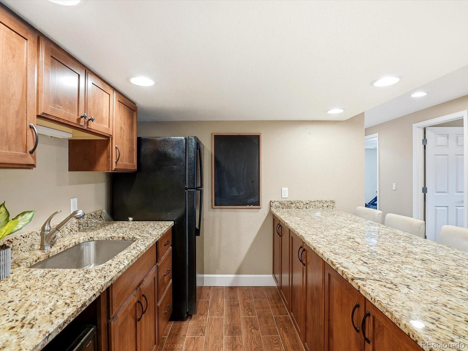 2480 W Jamison Way