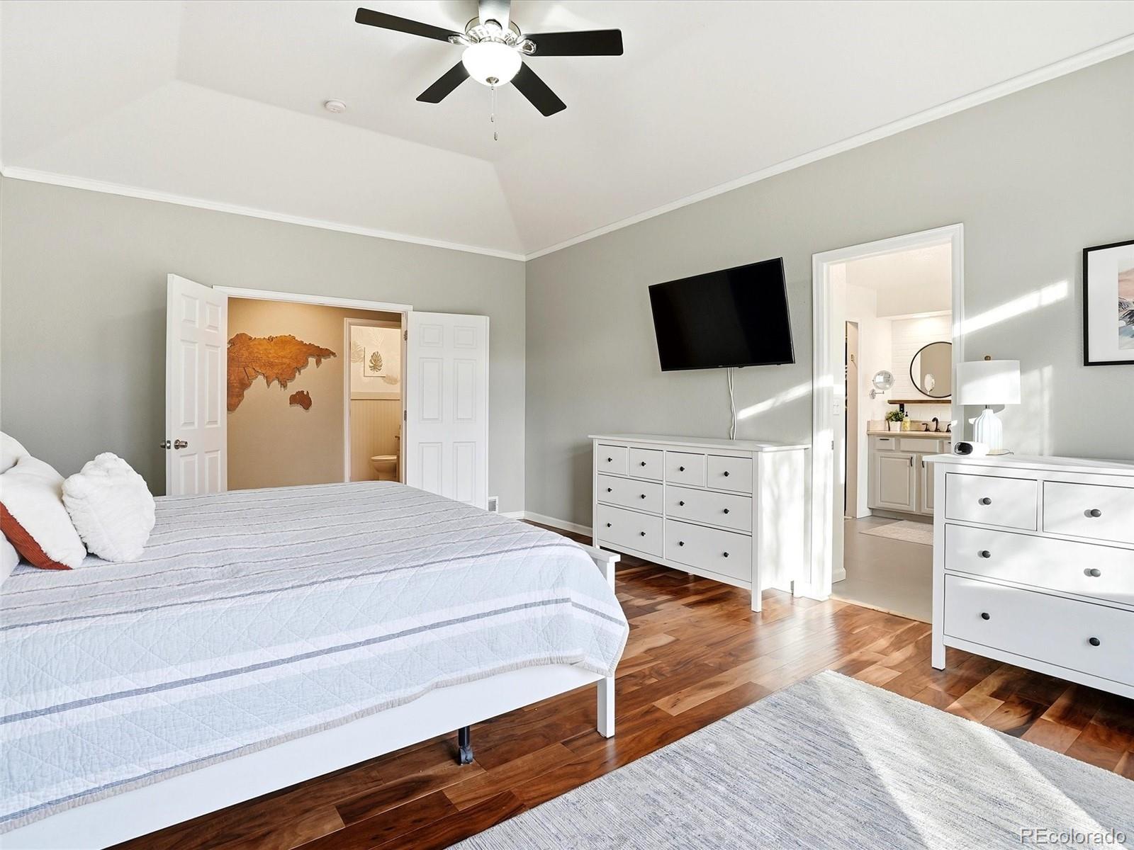 2480 W Jamison Way