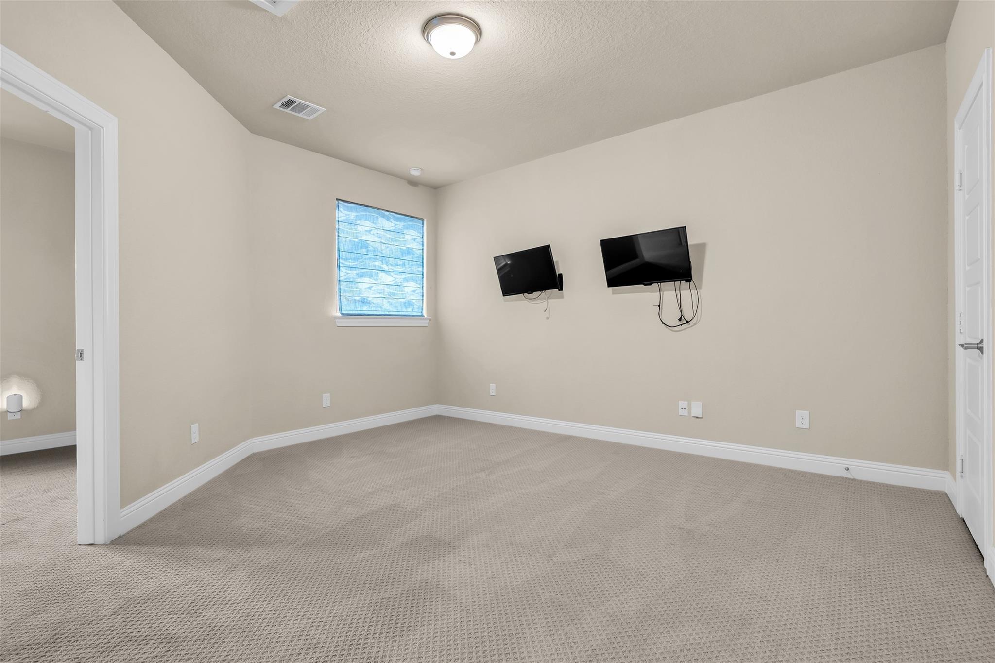 16626 Highland Country Drive