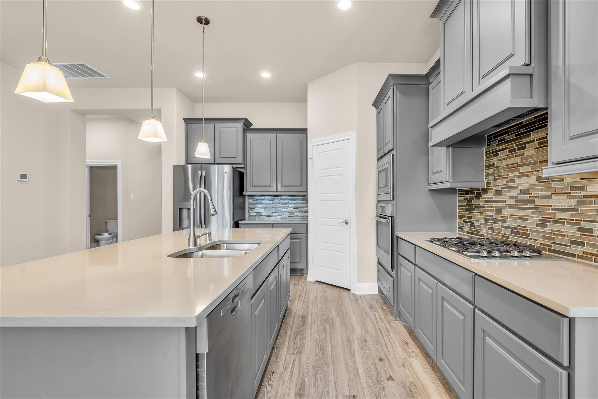 16626 Highland Country Drive