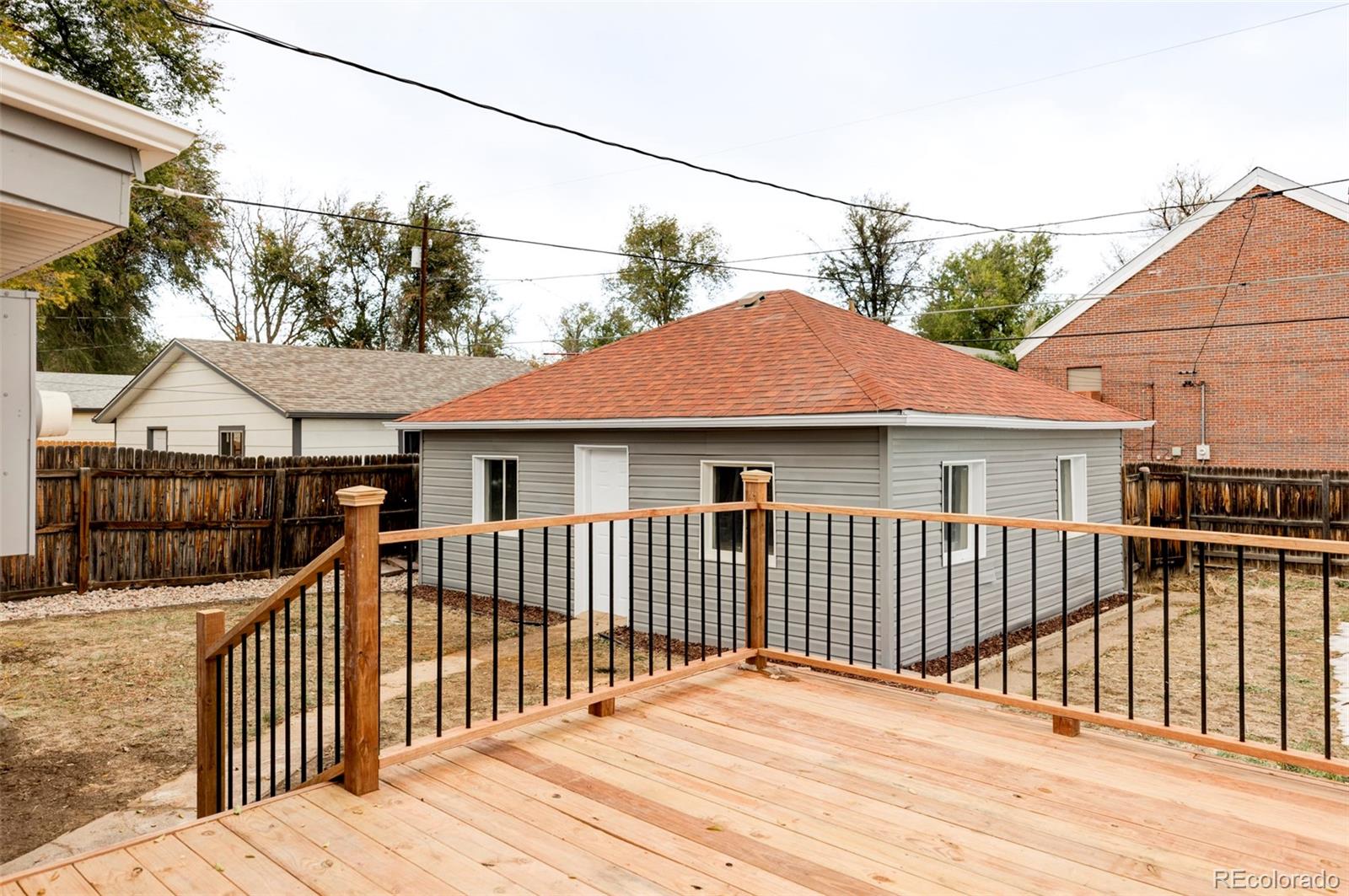 2204 Kendall Street