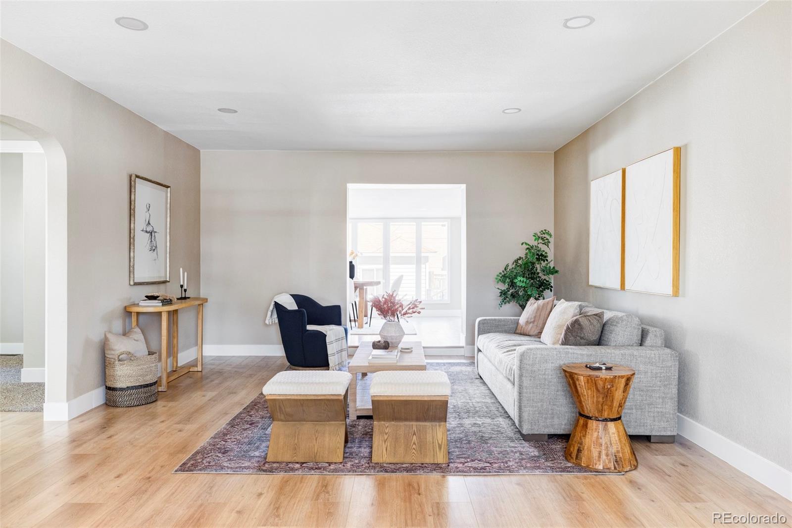 2204 Kendall Street