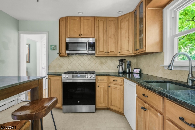 33 Irvington Pl