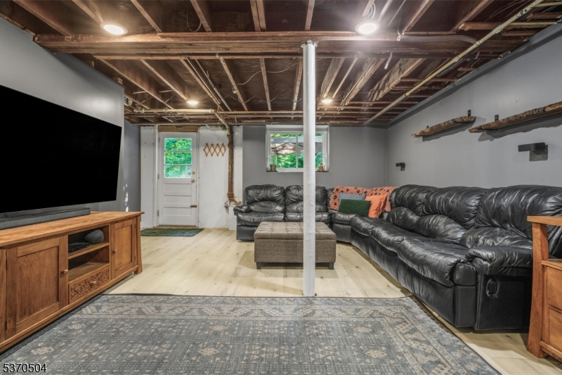 33 Irvington Pl