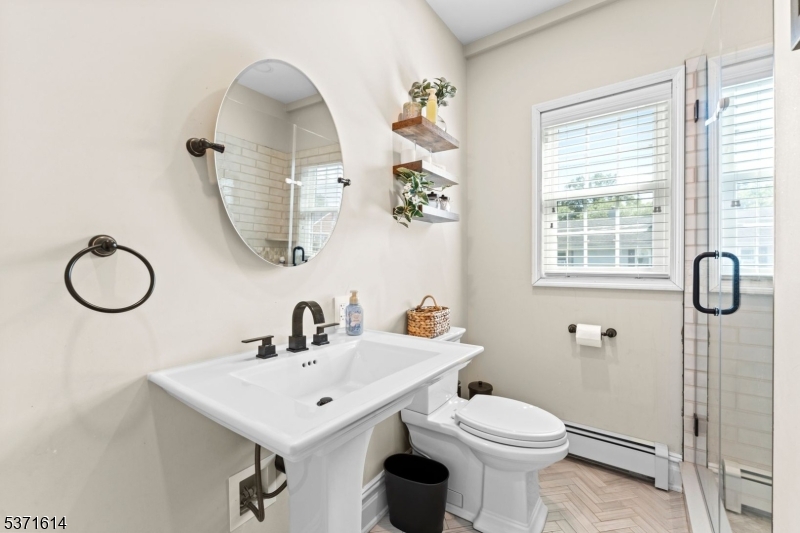 56 Bartell Pl