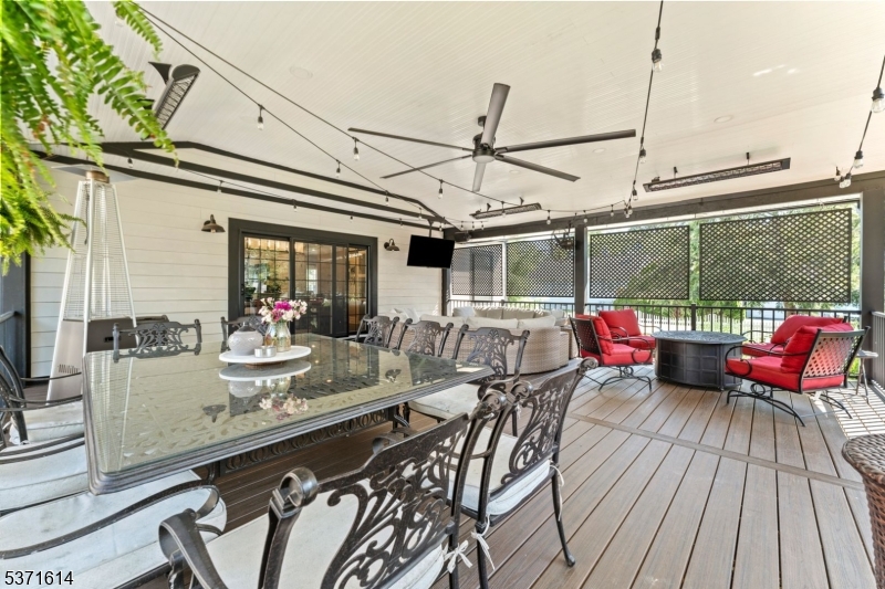 56 Bartell Pl