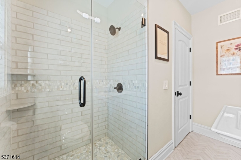 56 Bartell Pl