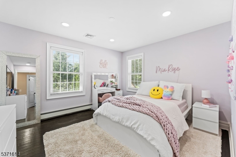 56 Bartell Pl