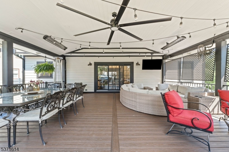 56 Bartell Pl
