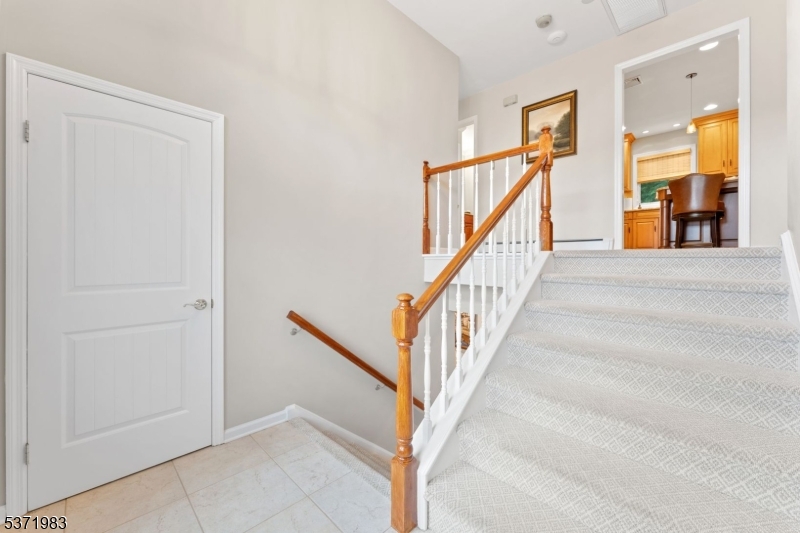 63 Summit Ave
