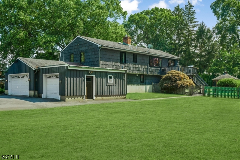 21 Old York Rd