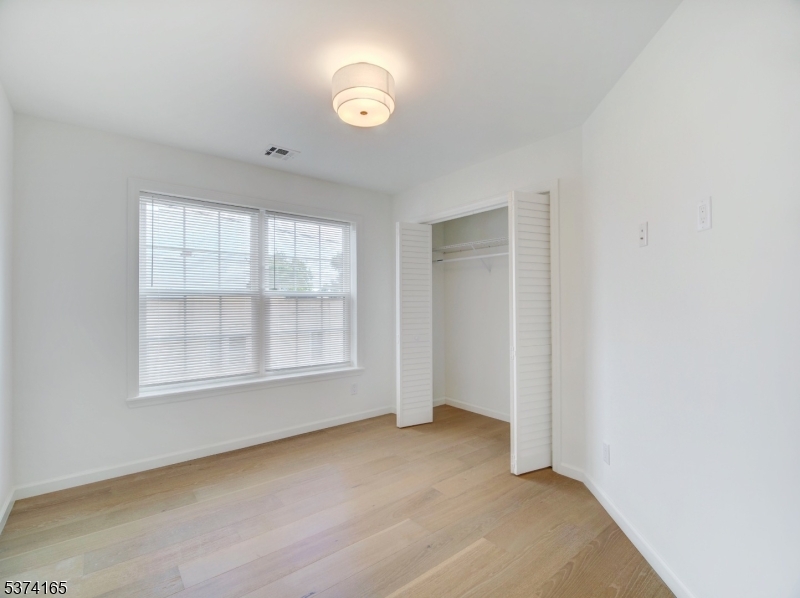 71 Stuyvesant Ave