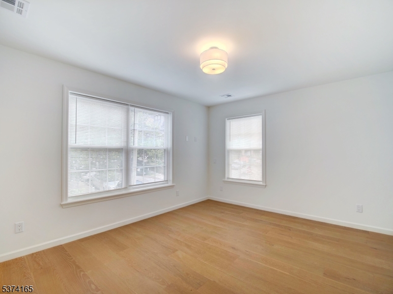 71 Stuyvesant Ave