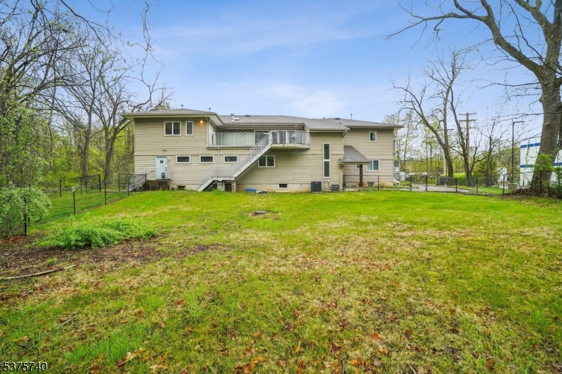 455 Newark Pompton Tpke