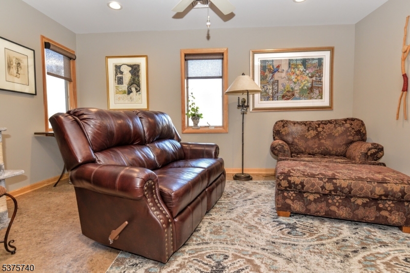 455 Newark Pompton Tpke