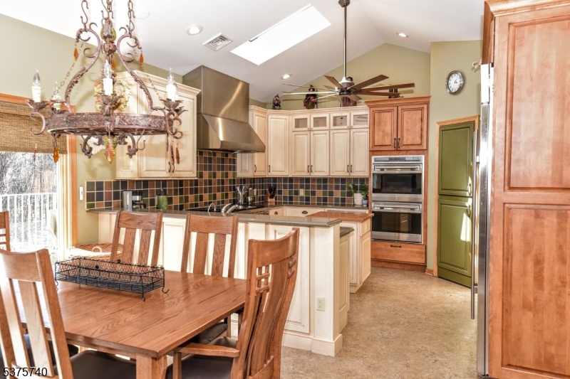 455 Newark Pompton Tpke
