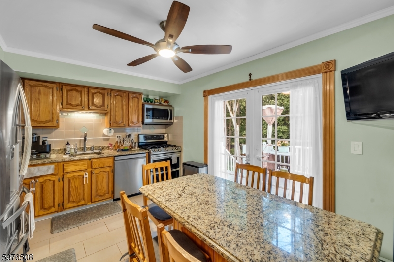 6 Gateway Ct