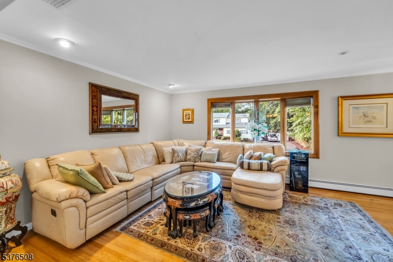 6 Gateway Ct