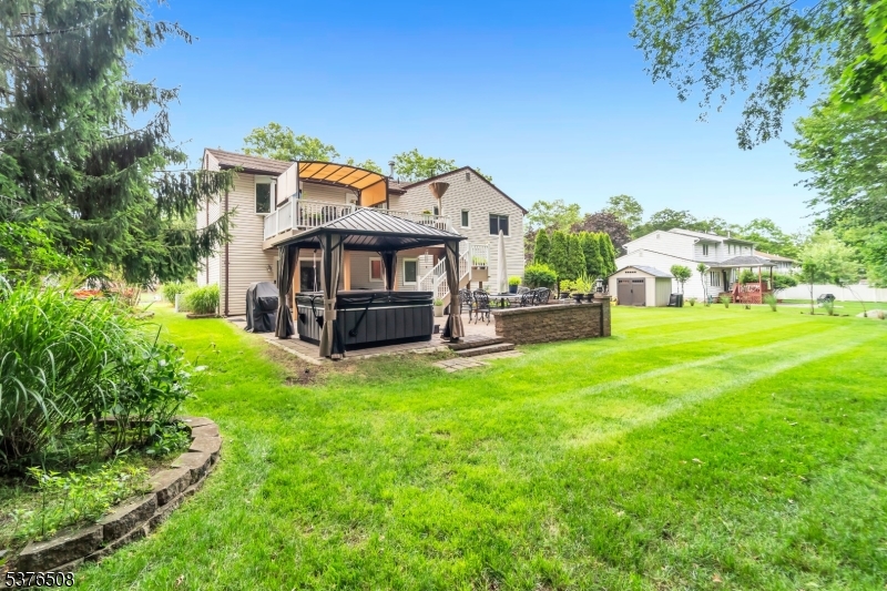 6 Gateway Ct