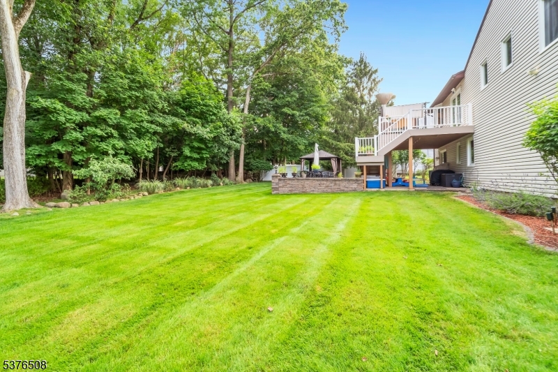 6 Gateway Ct