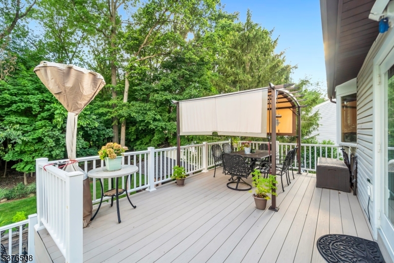6 Gateway Ct