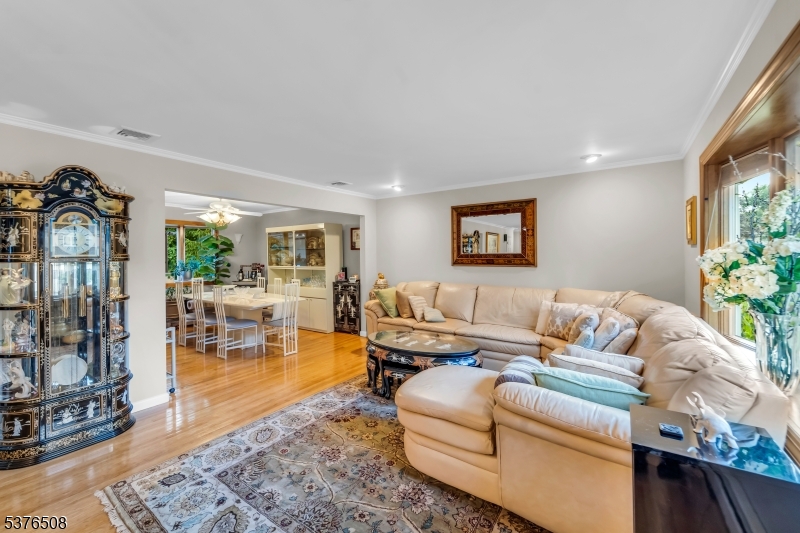 6 Gateway Ct