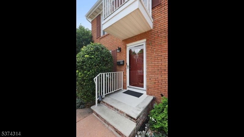 90 Wick Dr